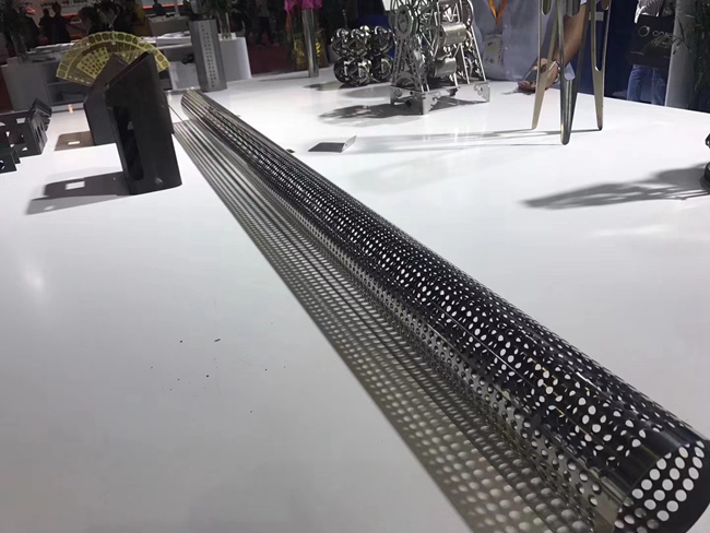 �����и�
